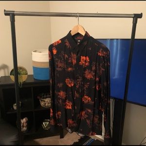 HM Floral Button Up